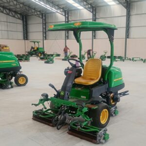 JOHN DEERE 2500E AÑO 2019
